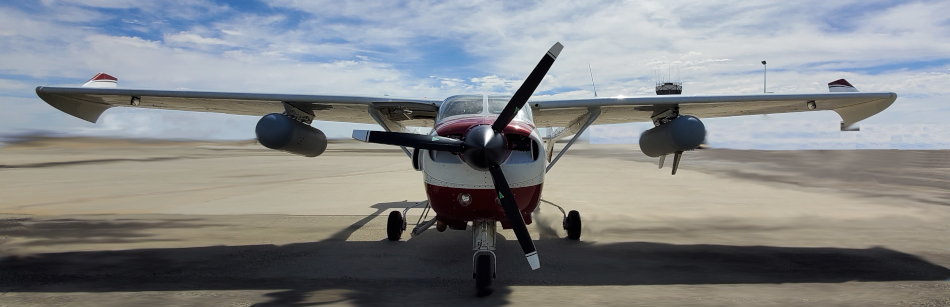 Cessna 337 with twin pods